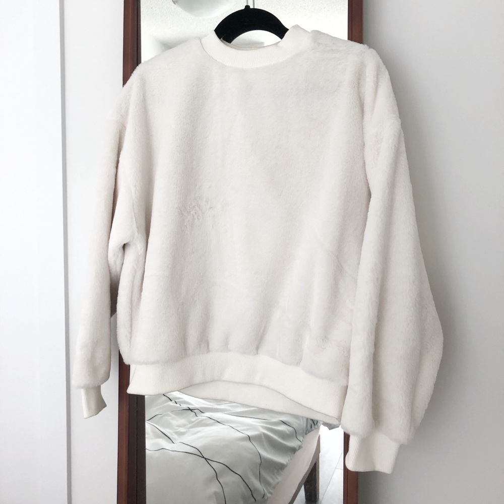 the fluffiest sweatshirt